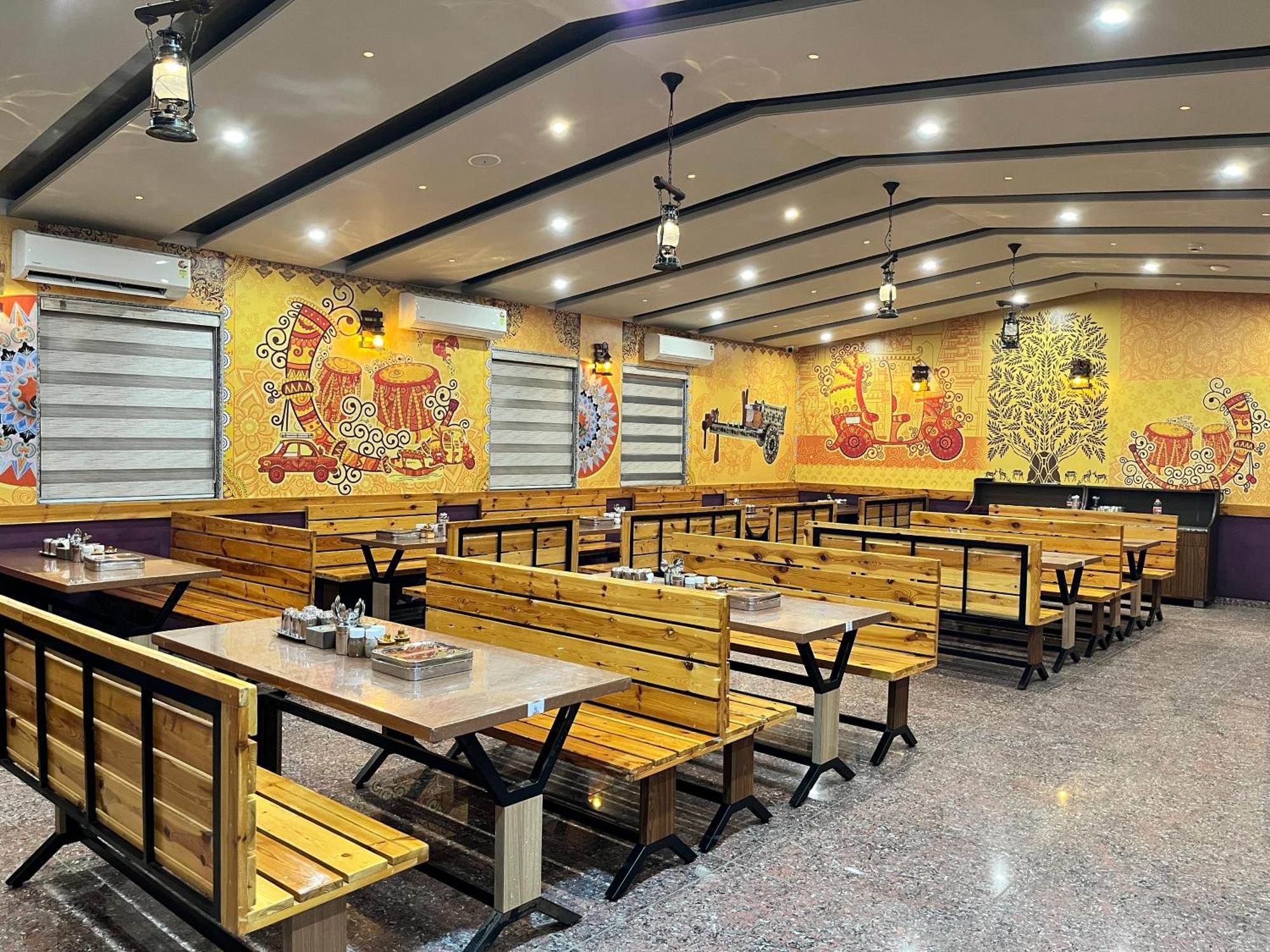Hotel Grand Darshan Vadodara Kültér fotó